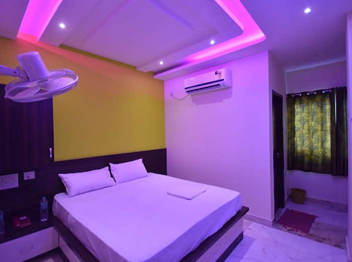 Sri Kumaran Residency Hotel